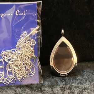 ORIGAMI OWL TEARDROP LIVING LOCKET LARGE W CHAIN